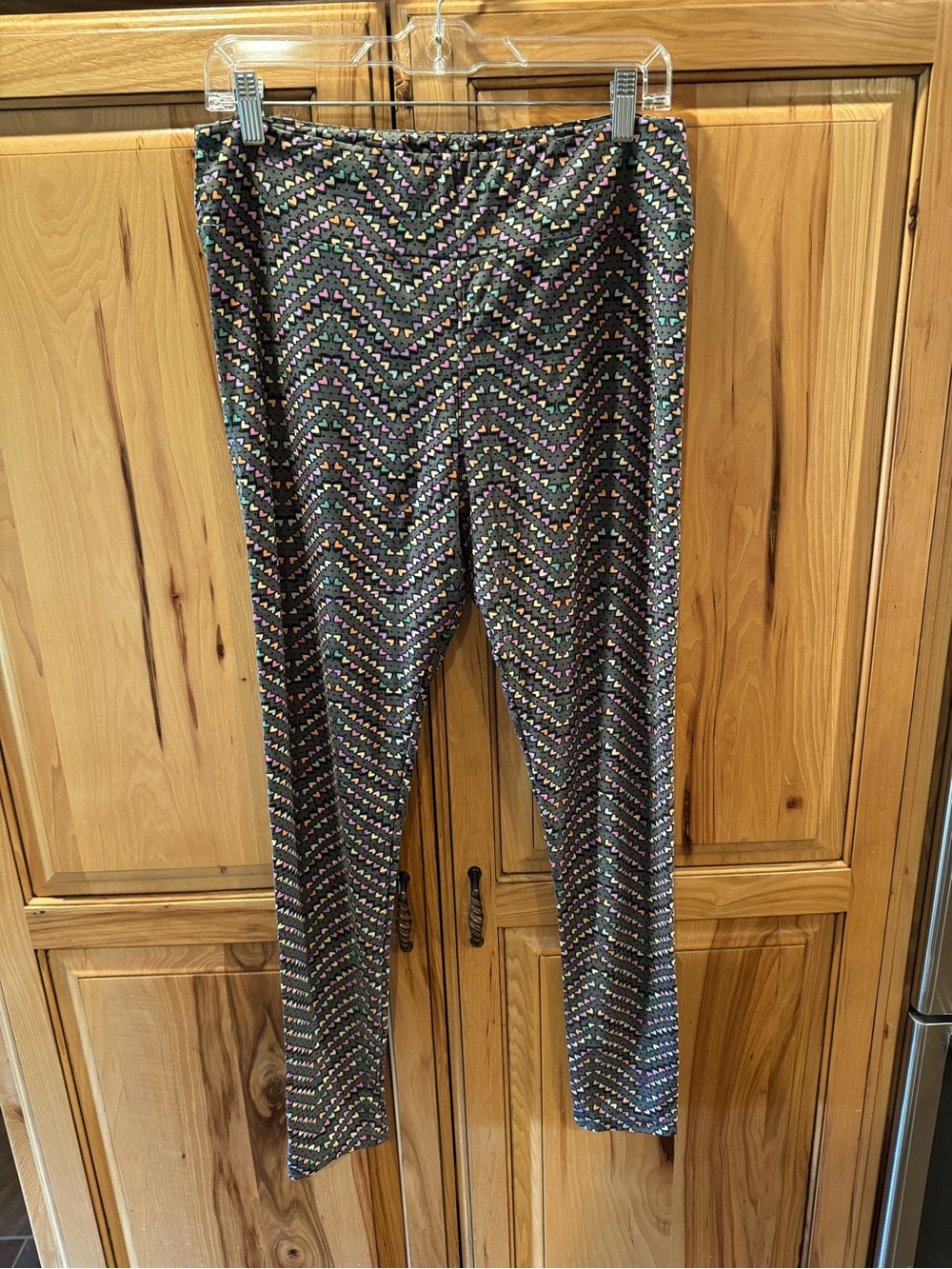 LuLaRoe Gray Leggings with Pink, Green, Yellow & Purple Chevron Heart Print